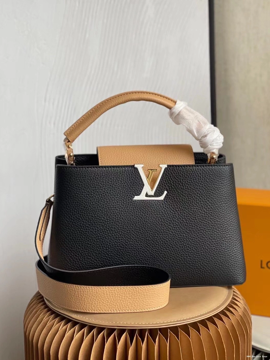 Aaa replica ru Vuitton CAPUCINES MM Louis 0722